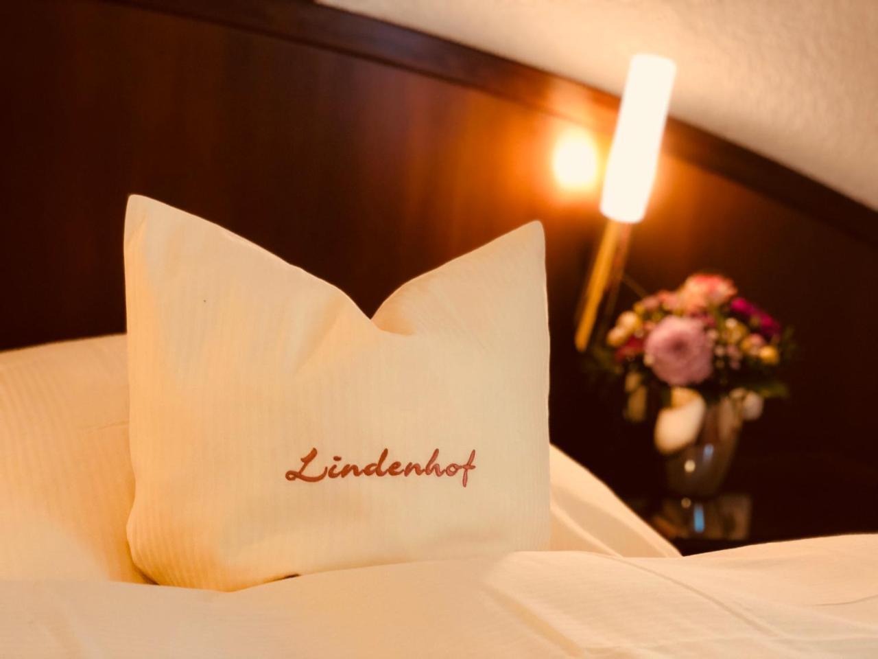 Hotel Lindenhof Мёнхен-Гладбах Экстерьер фото
